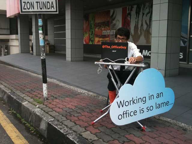 @the_officeguy spotted working outdoors